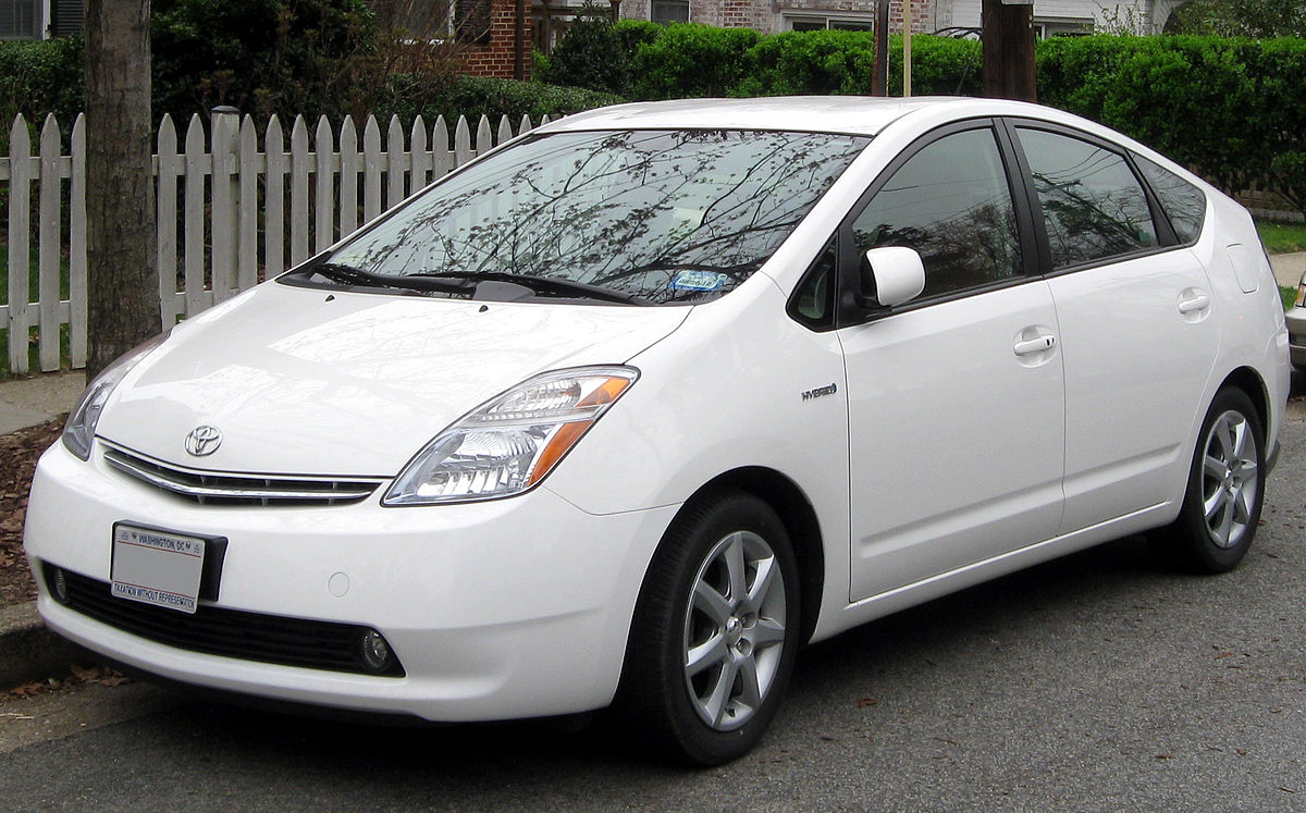 File:2007-2009 Toyota Prius Touring -- 03-16-2012.JPG - Wikimedia Commons