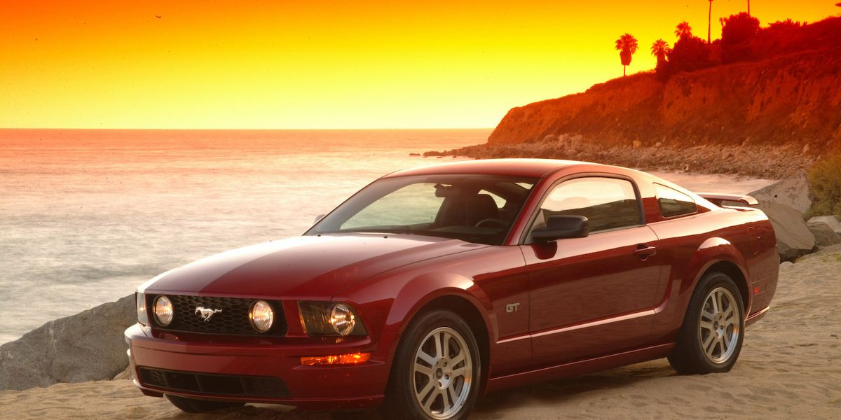 Certified Pre-Owned: 2005 - 2009 Ford Mustang GT &#8211; Feature &#8211;  Car and Driver