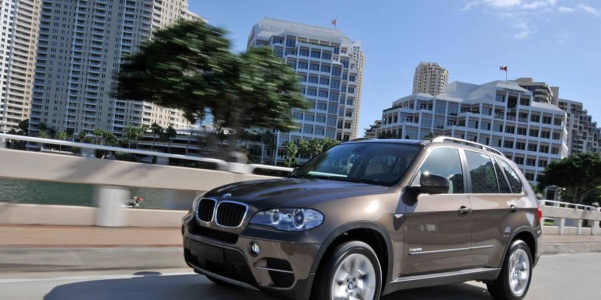 2013 BMW X5 xDrive35i review notes: Among the most athletic luxury SUVs  available