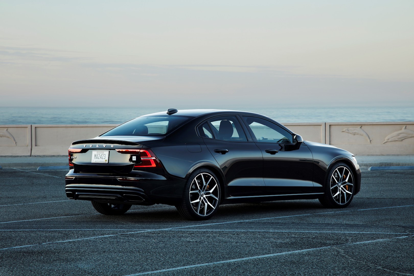 2019 Volvo S60 T8 Twin Engine Review: Half-Baked Hybrid Shows Volvo Is  Miles Behind Electric Car Leaders