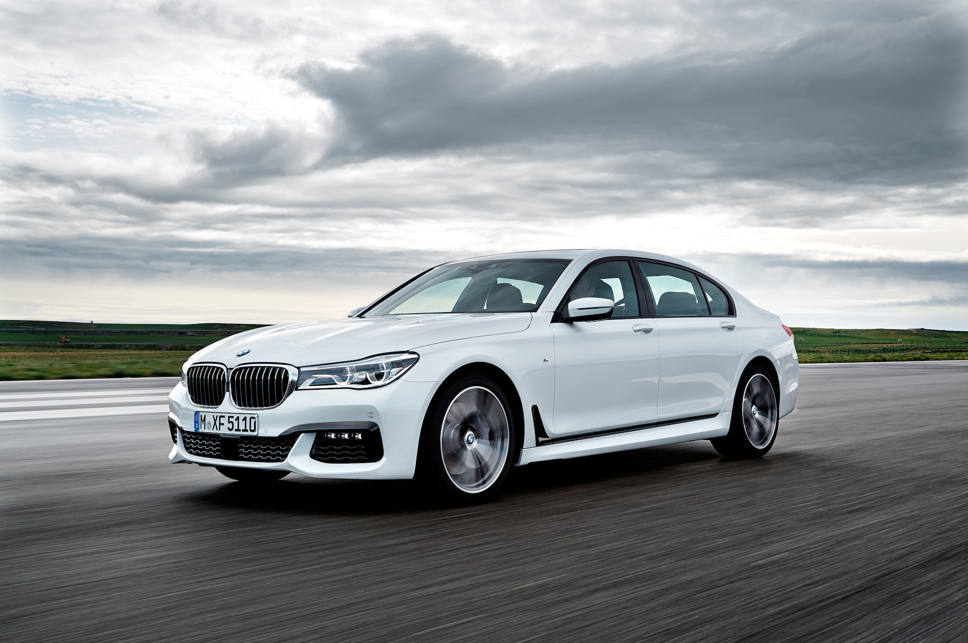 2016 BMW 7 Series First Look