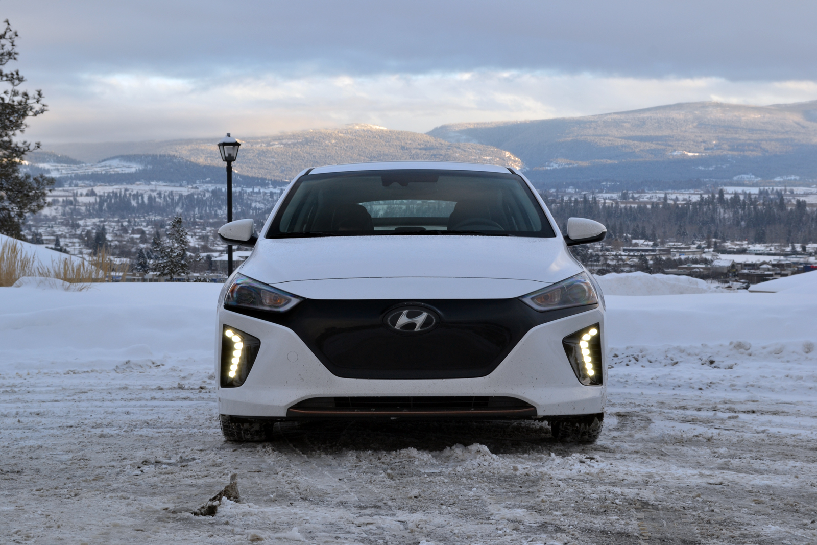 2017 Hyundai Ioniq Electric Review - AutoGuide.com
