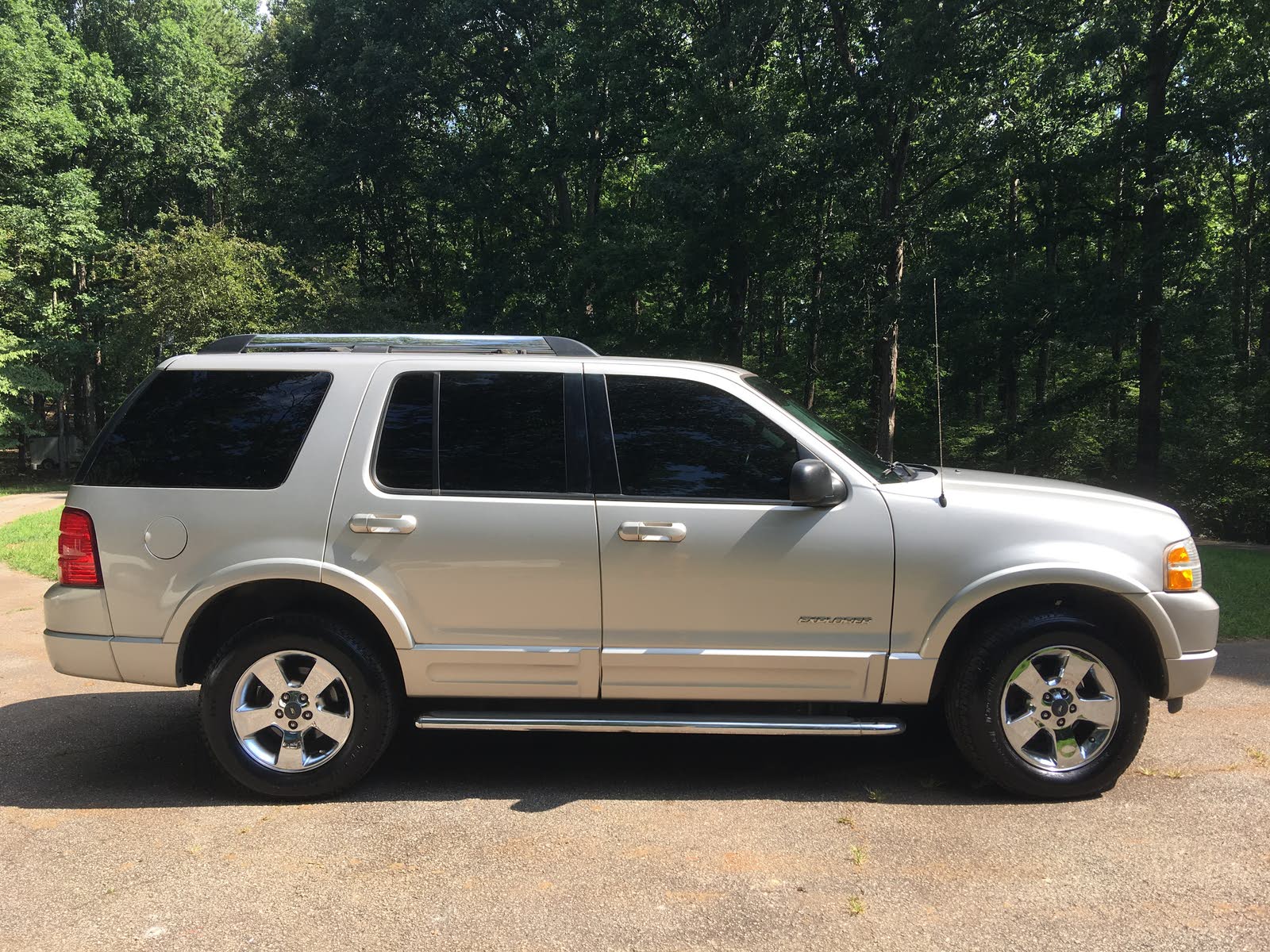 2005 Ford Explorer: Prices, Reviews & Pictures - CarGurus