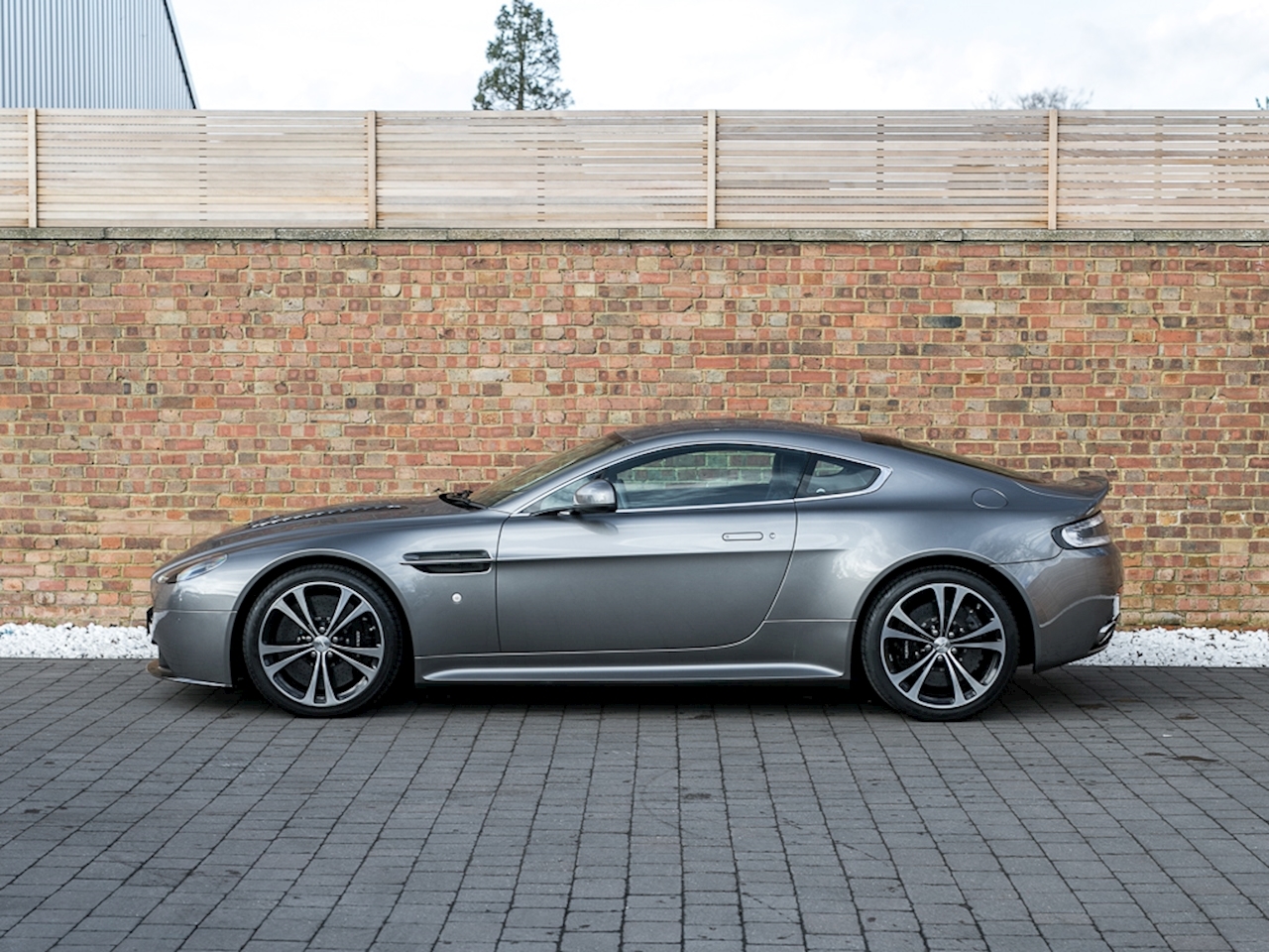 2014 Used Aston Martin Vantage S V12 | Tungsten Silver