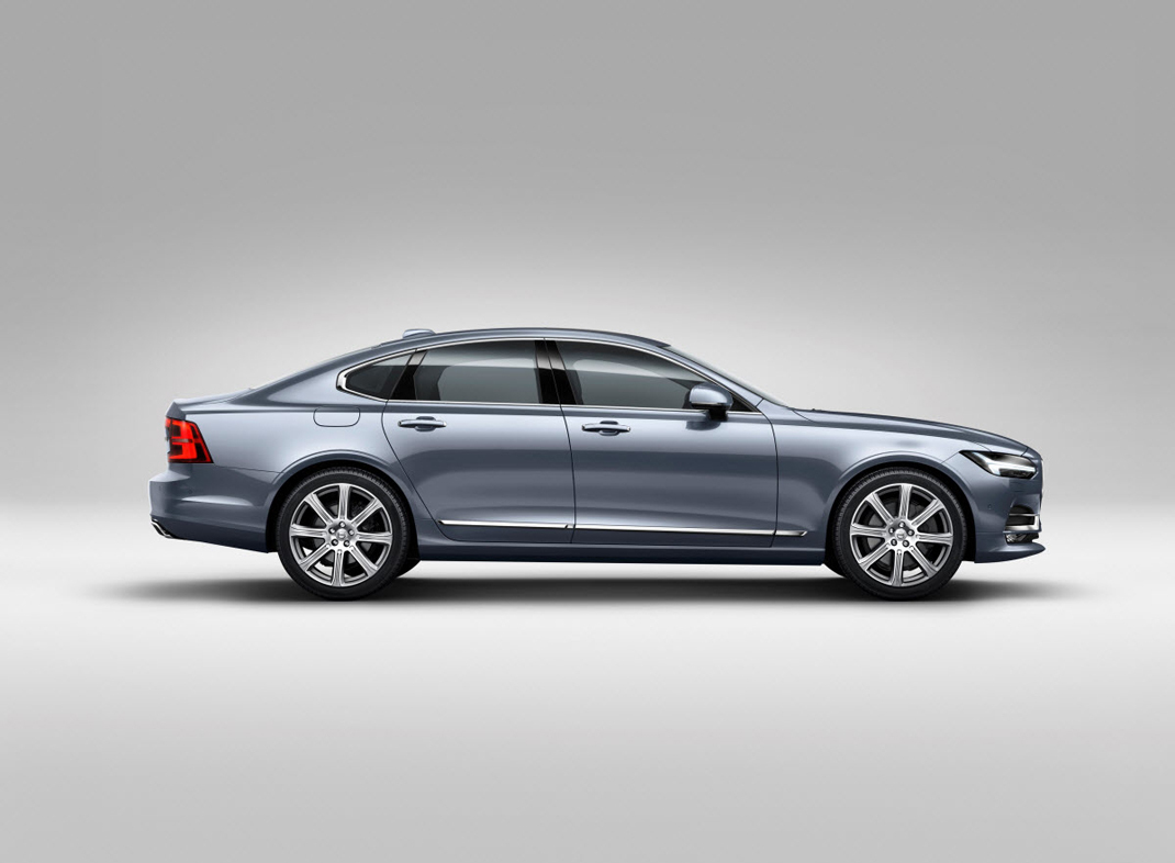 2017 Volvo S90 T6 AWD Review | PCMag