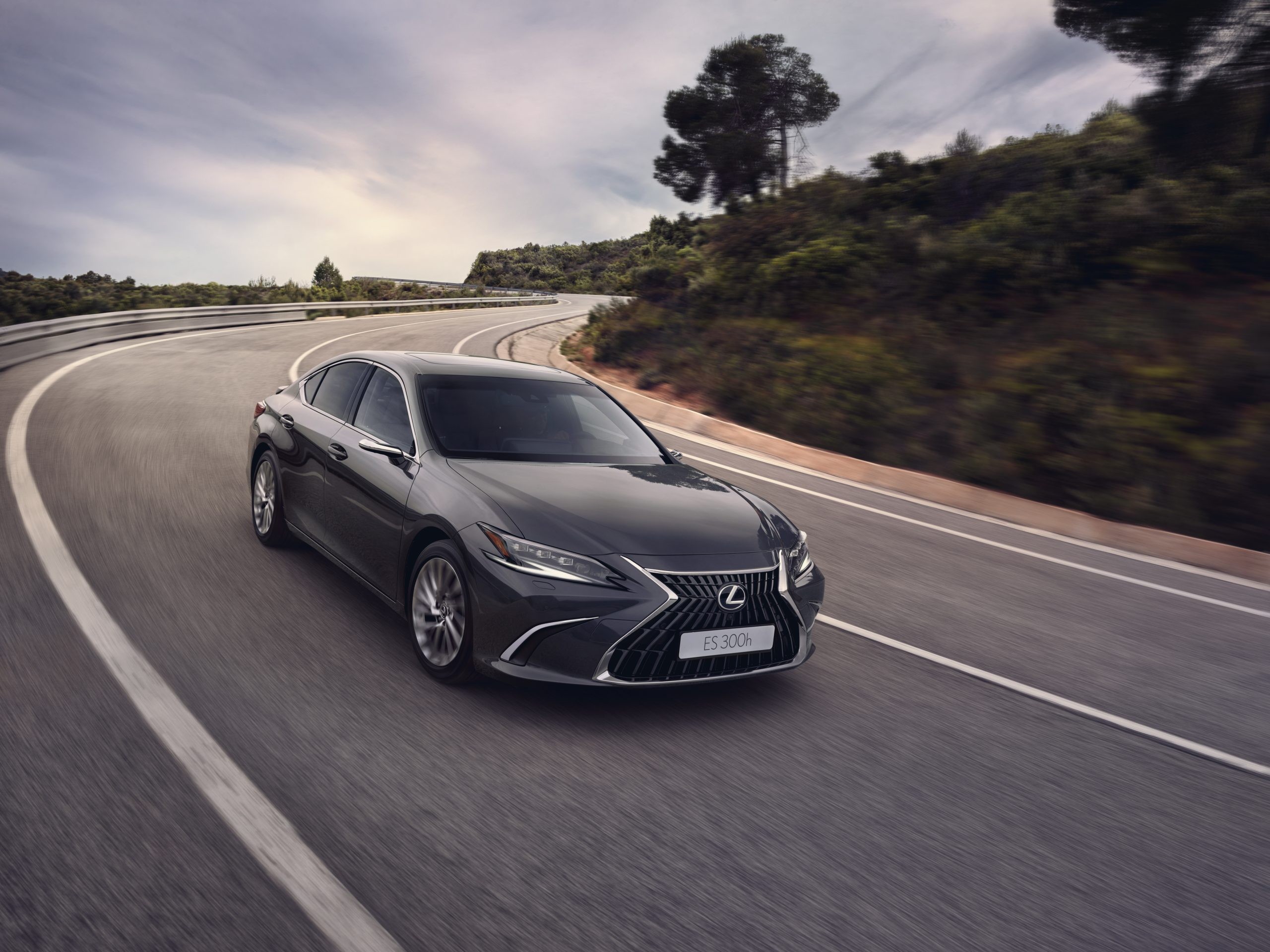 Lexus ES Upgraded for the 2023 Model Year, Sports Sedan Becomes Smarter -  autoevolution