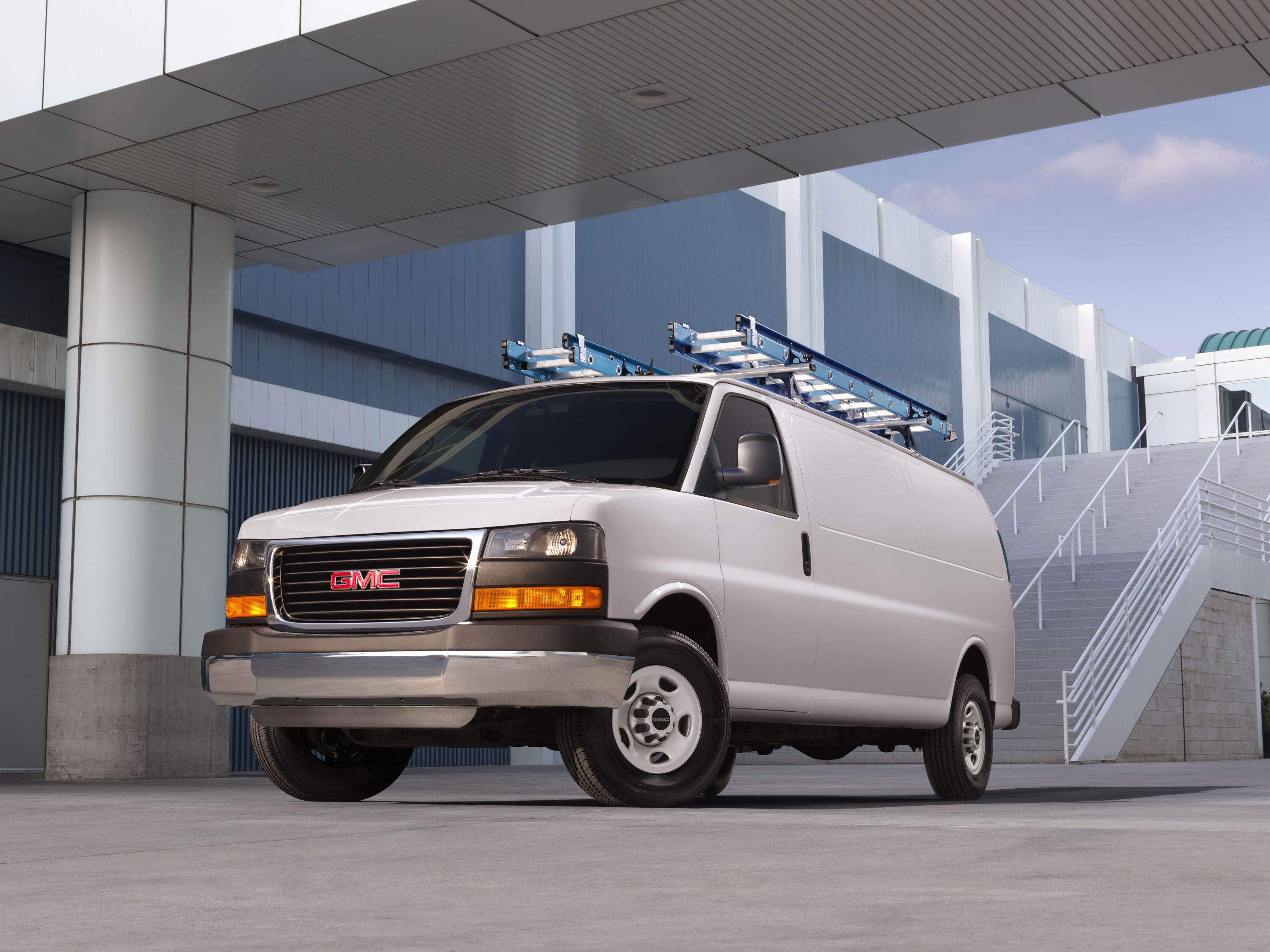 2023 GMC Savana Review, Pricing, and Specs