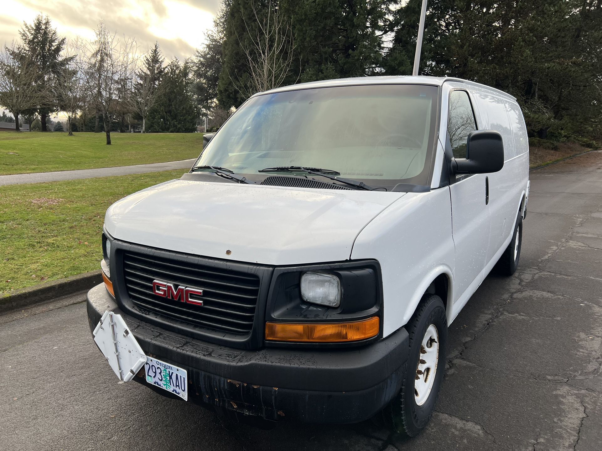 2012 GMC Savana for Sale in Dundee, OR - OfferUp