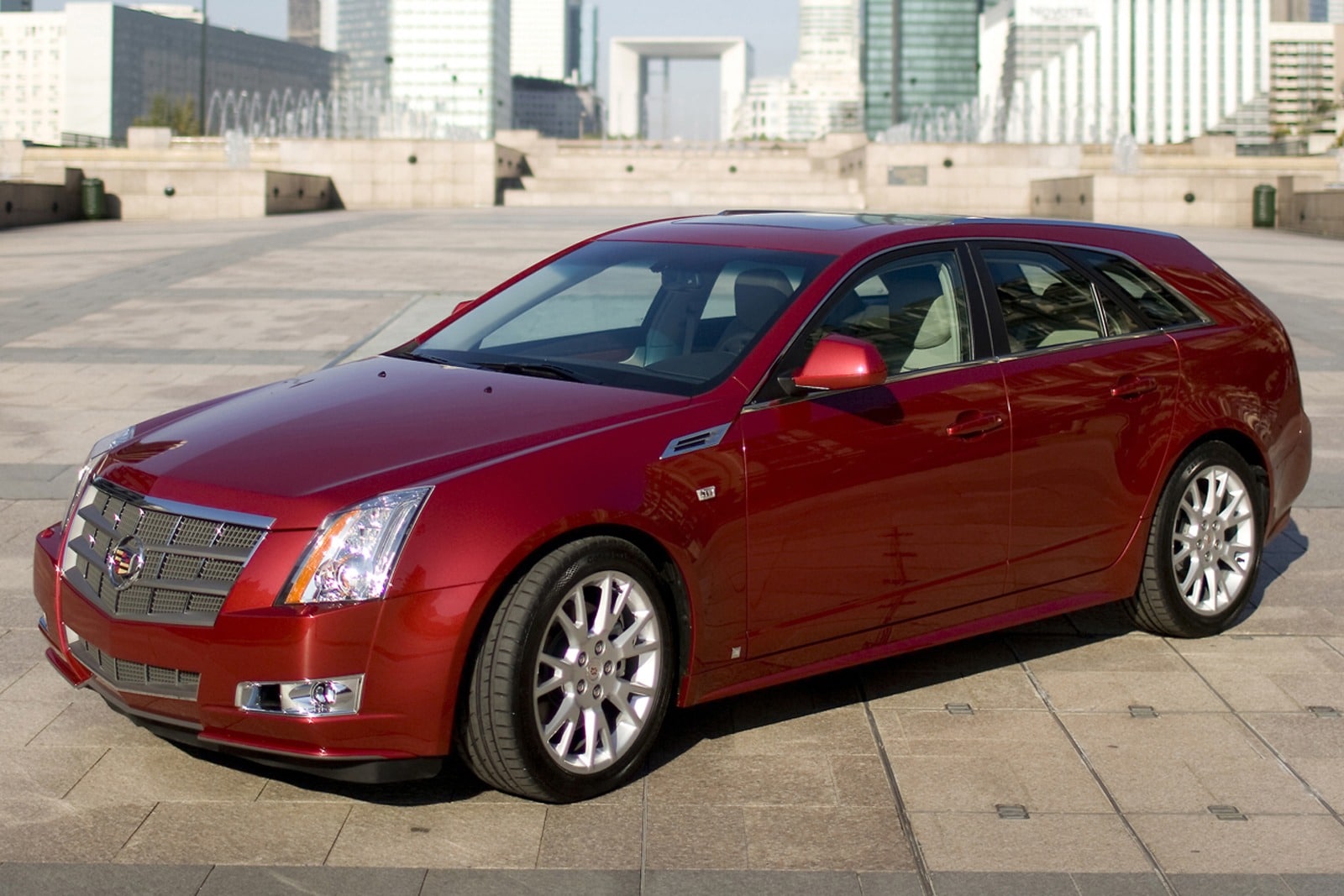 2010 Cadillac CTS Wagon Review & Ratings | Edmunds