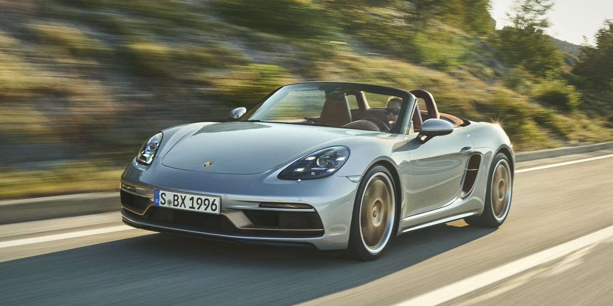 2022 Porsche 718 Boxster Review, Pricing, and Specs