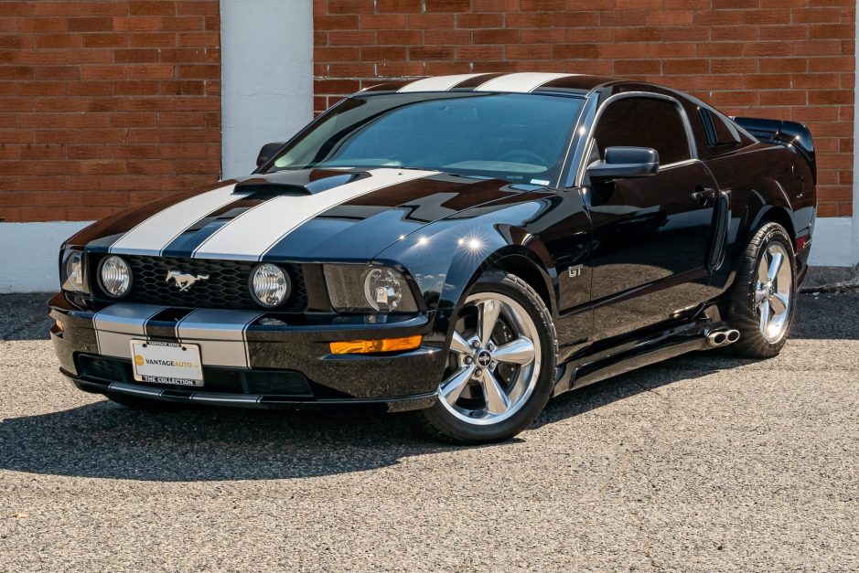 20k-Mile 2008 Ford Mustang GT Coupe 5-Speed for sale on BaT Auctions -  closed on August 17, 2022 (Lot #81,781) | Bring a Trailer
