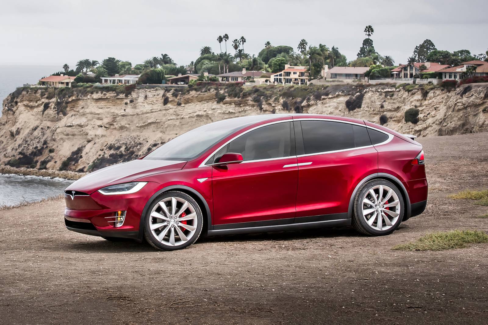 2021 Tesla Model X Review & Ratings | Edmunds