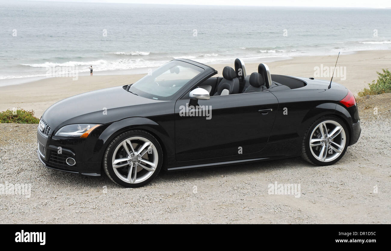 Audi tt roadster hi-res stock photography and images - Page 2 - Alamy