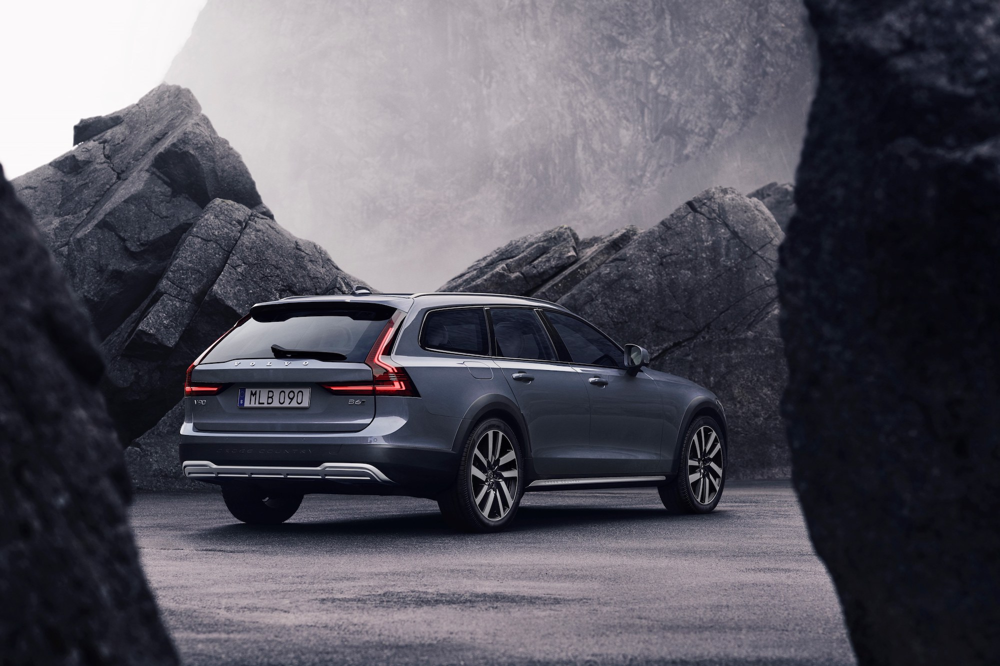 New and Used Volvo S90: Prices, Photos, Reviews, Specs - The Car Connection