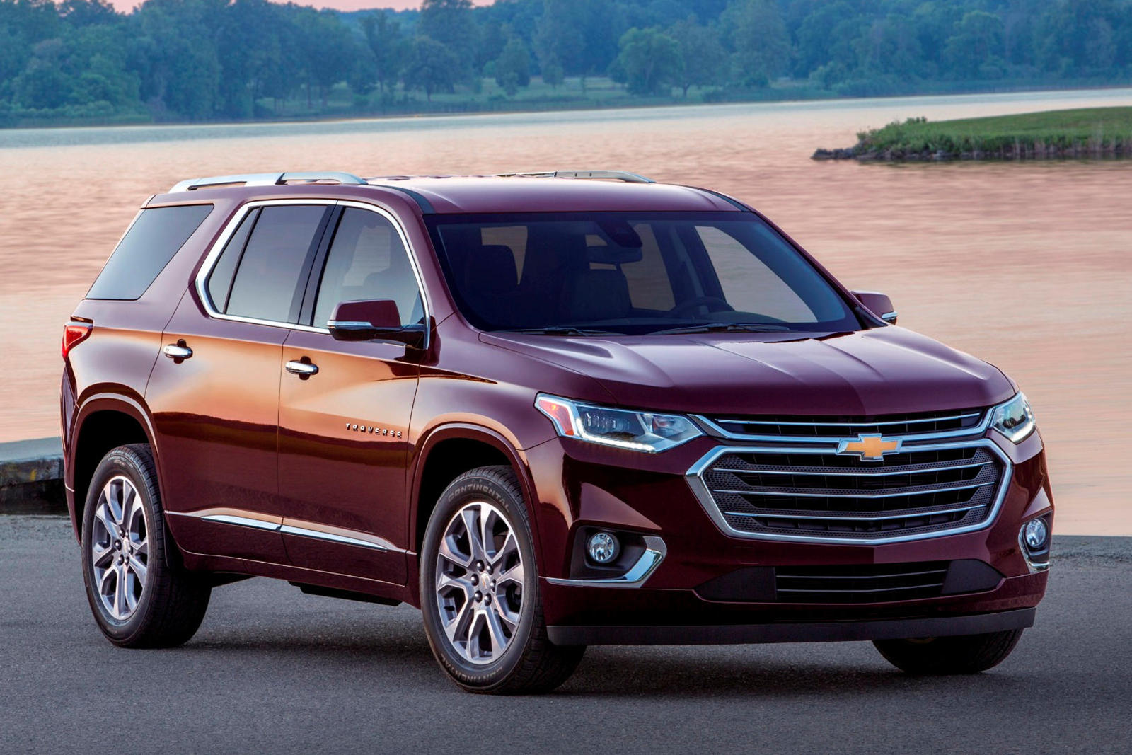 2021 Chevrolet Traverse Review, Pricing | Chevy Traverse SUV Models |  CarBuzz