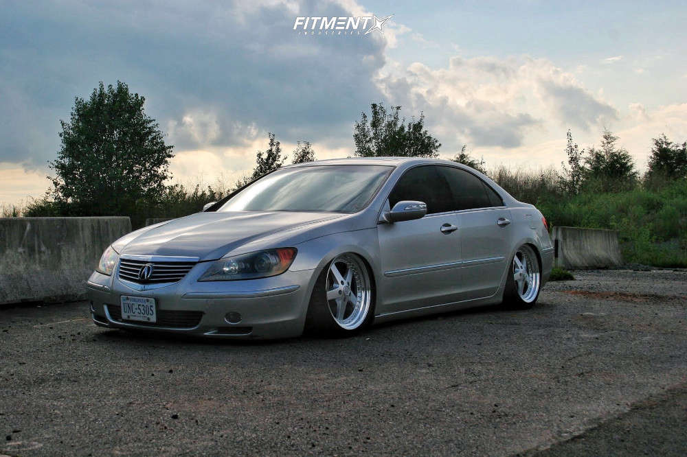 2006 Acura RL Base with 19x8.5 ESR SR04 and Accelera 235x35 on Air  Suspension | 1218692 | Fitment Industries