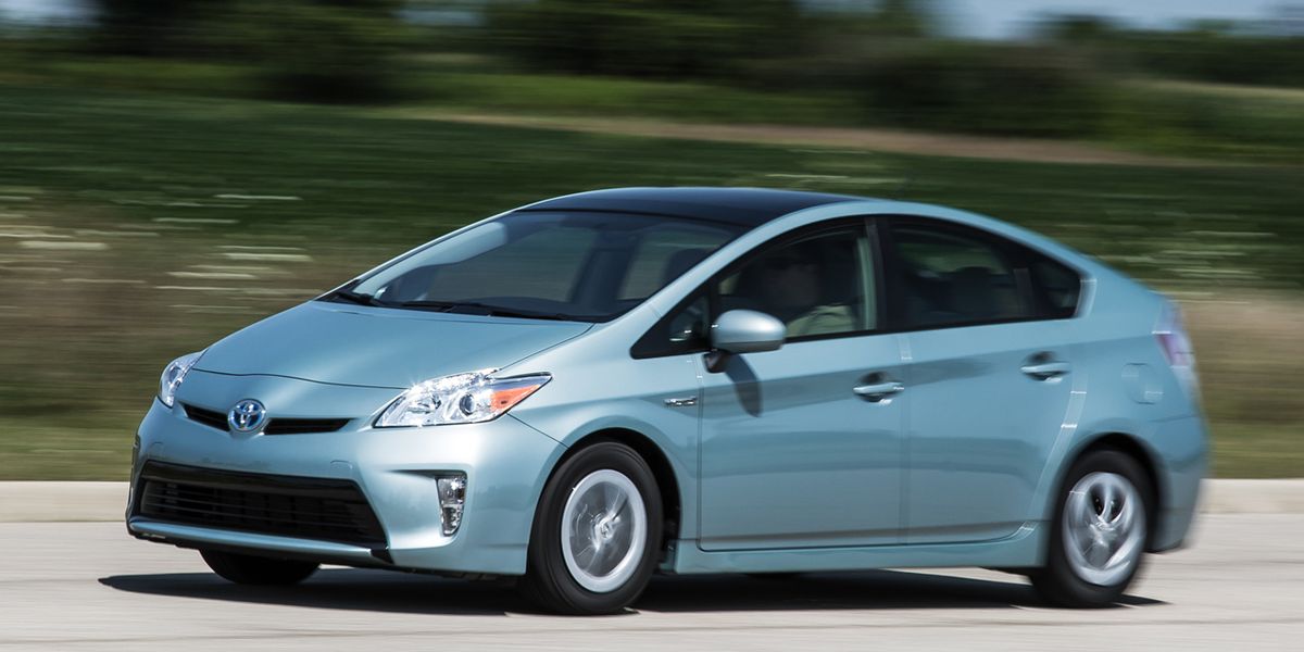 2015 Toyota Prius: Maximum Economy, Minimum Fun
