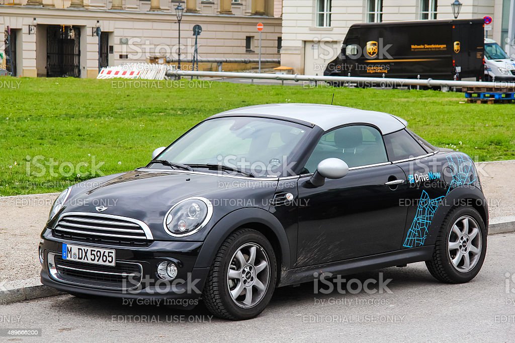 Mini Cooper Coupe Stock Photo - Download Image Now - 2015, Austin - Vehicle  Brand Name, Black Color - iStock