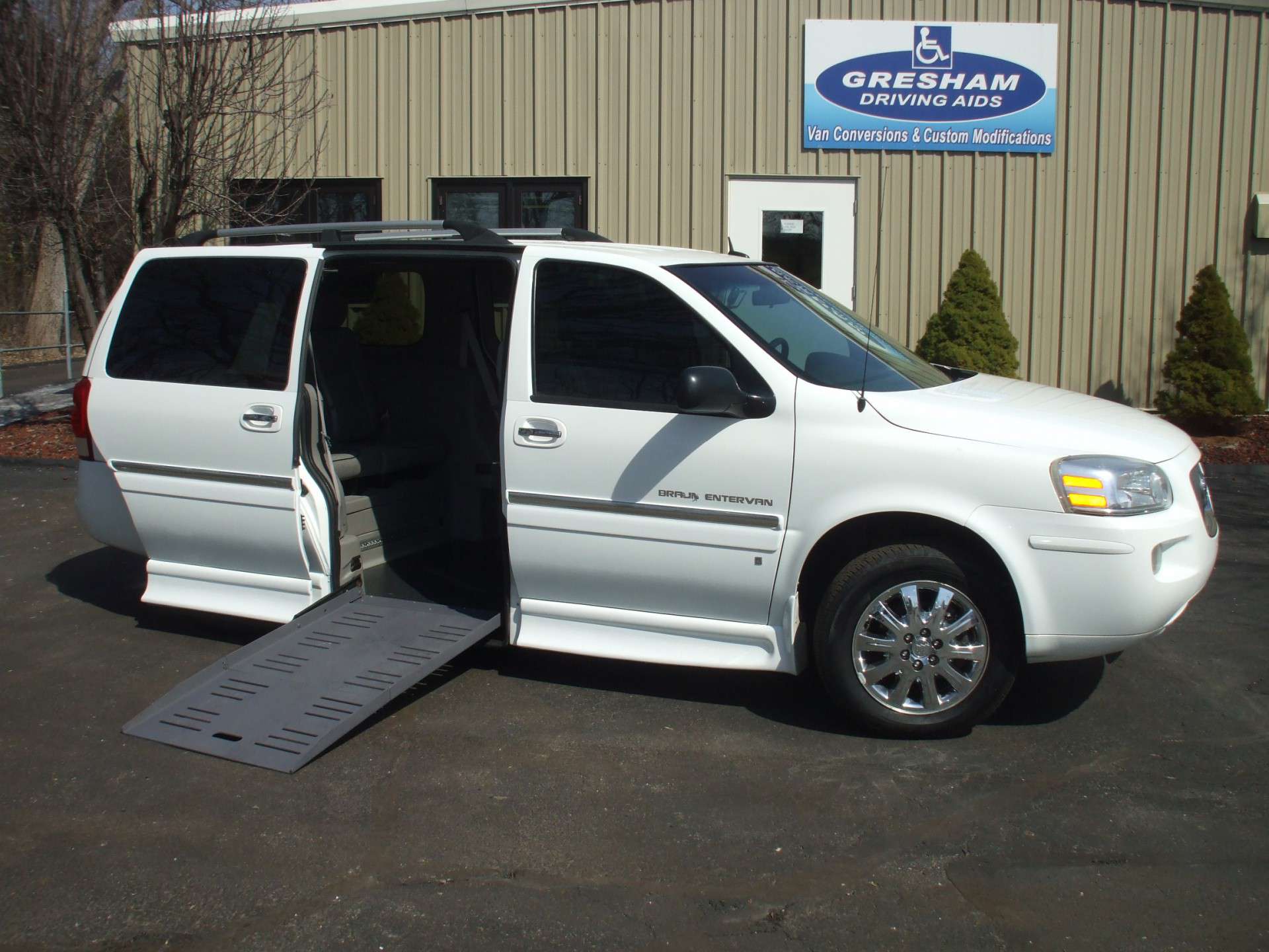 2007 Buick Terraza | Stock: W8718 | Wheelchair Van For Sale | Gresham  Driving Aids