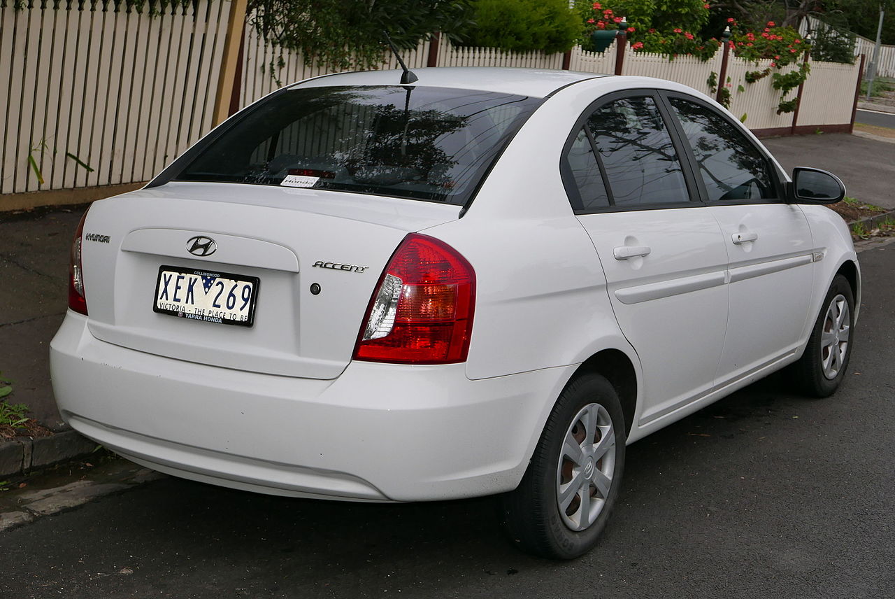 File:2006 Hyundai Accent (MC) sedan (2015-07-14) 02.jpg - Wikipedia
