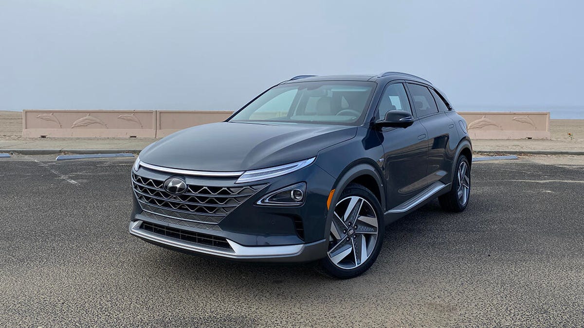 2020 Hyundai Nexo review: This hydrogen fuel-cell SUV deserves your  attention - CNET