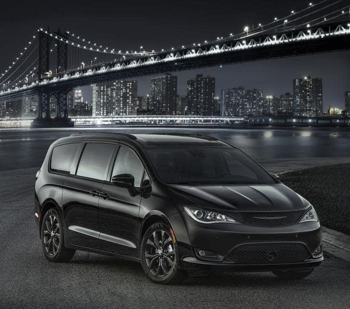 2018 Chrysler Pacifica Gets New Sport Appearance Package | Hebert's