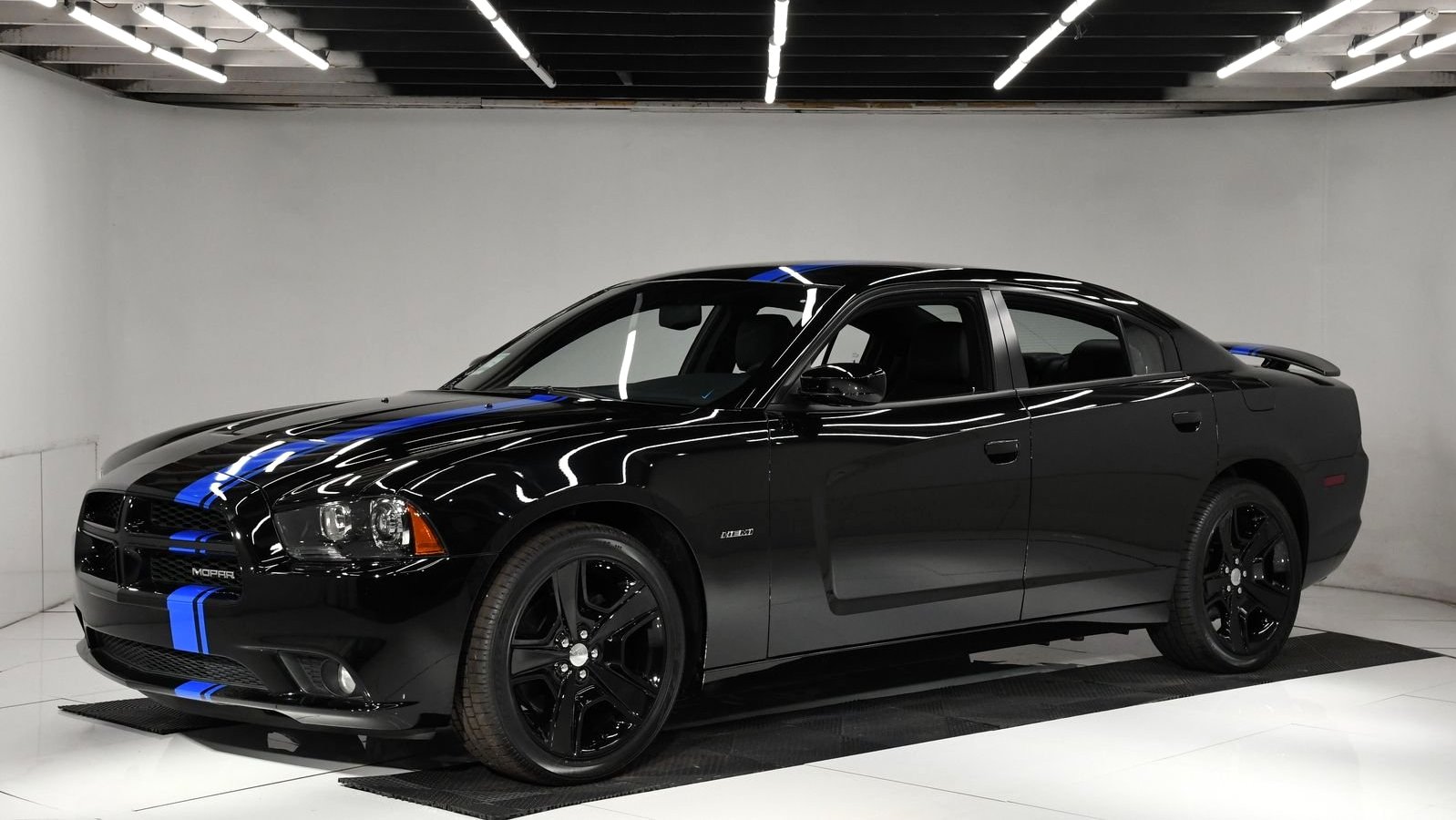 This 2011 Dodge Charger Mopar '11 Only Has 34 Miles On The Odometer! -  MoparInsiders