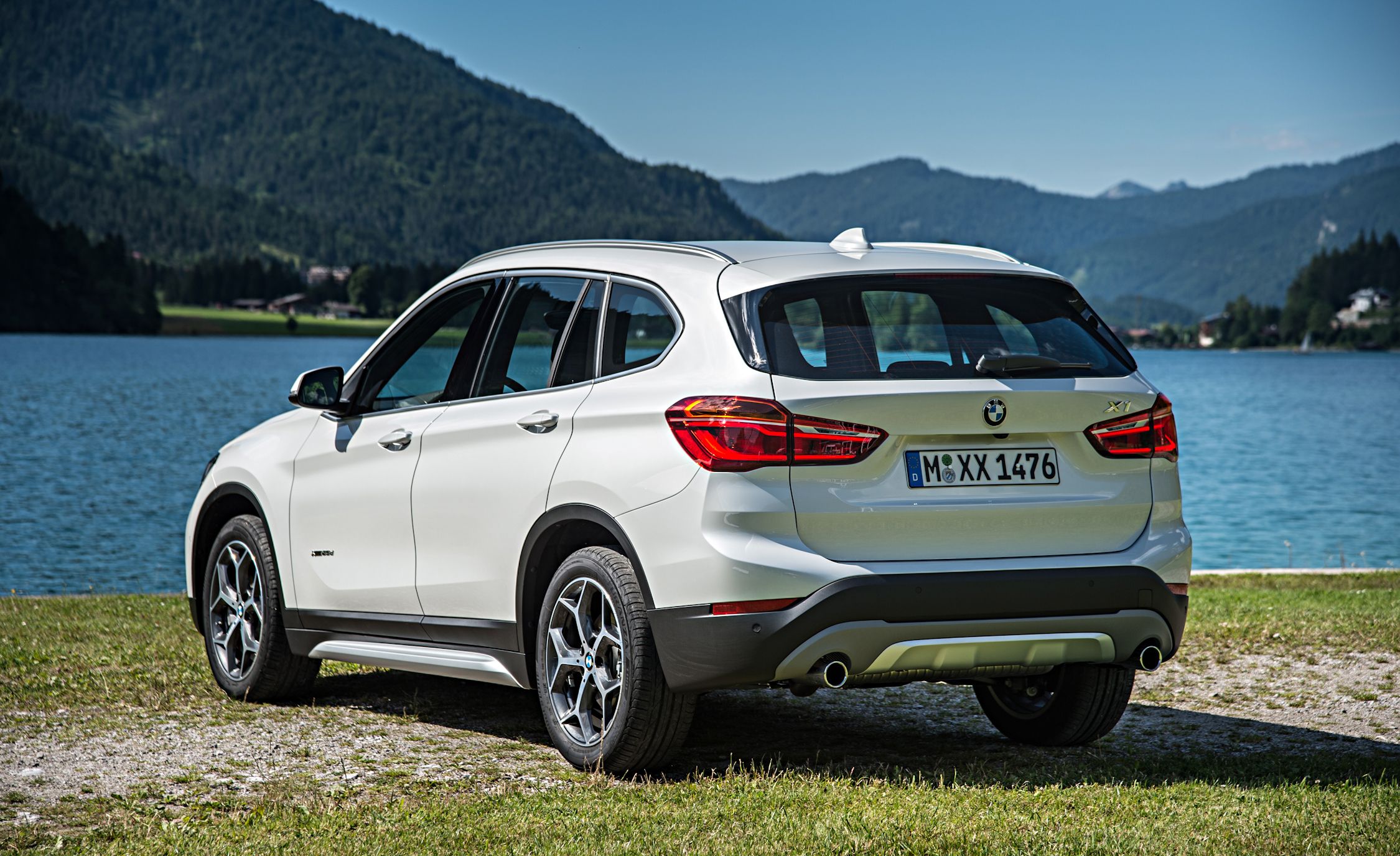 2016 BMW X1: The Least-Expensive BMW Crossover Is Kind of Expensive – News  – Car and Driver