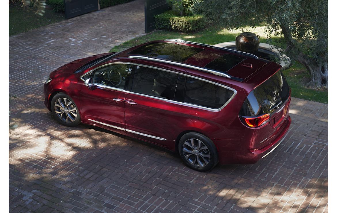 2019 Chrysler Pacifica Redefines the Minivan Segment with Bold Styling,  Athletic Proportions and Thoughtfully Crafted Interiors | Chrysler |  Stellantis