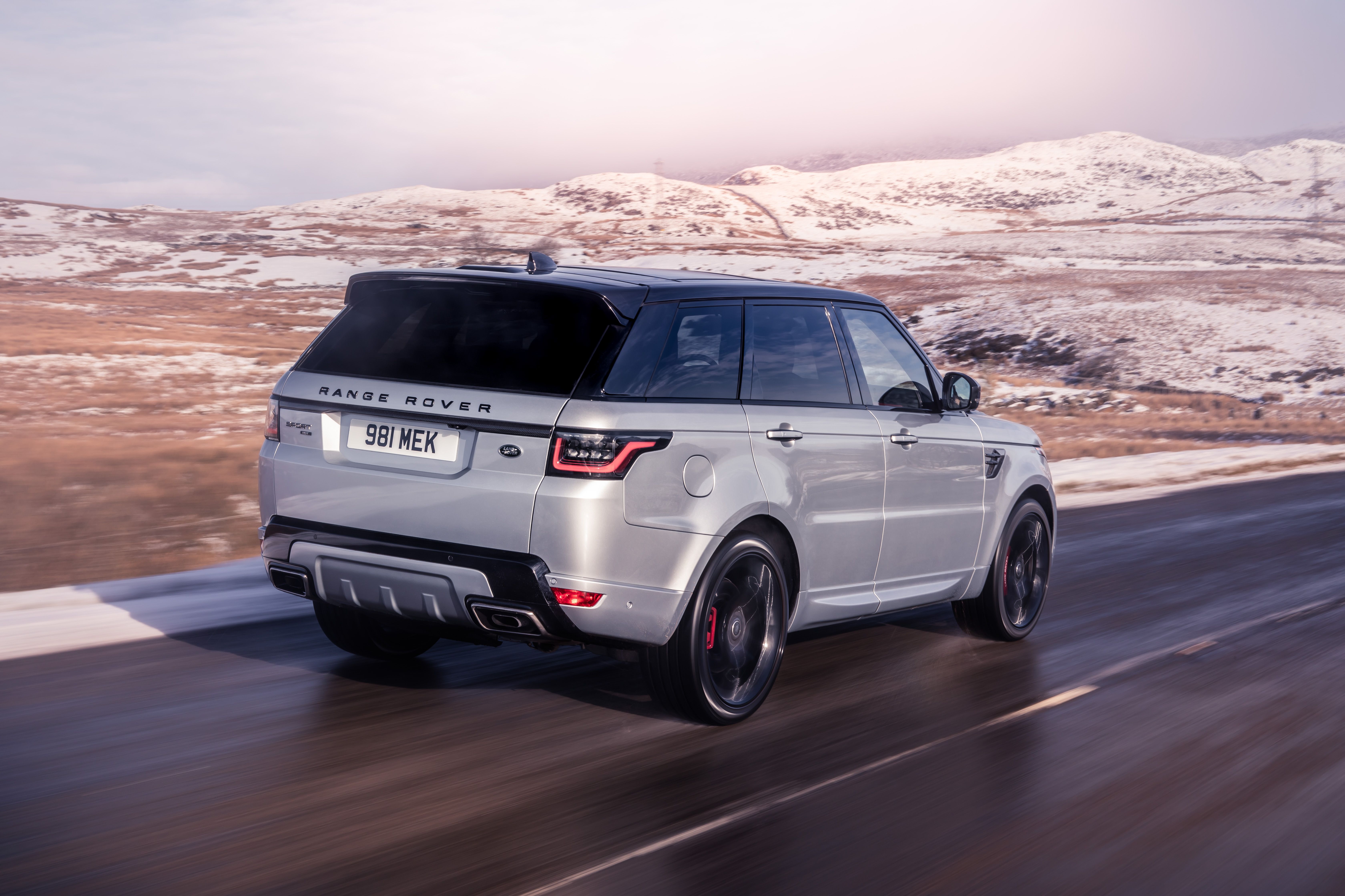 2020 Land Rover Range Rover Sport Supercharged Review, Pricing, and Specs