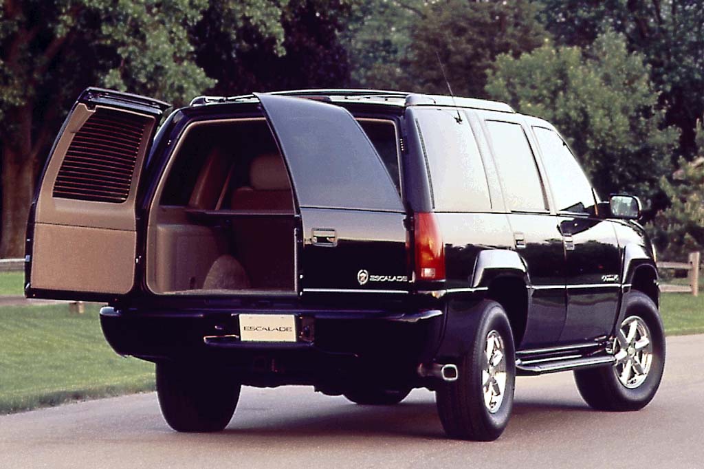 1999-00 Cadillac Escalade | Consumer Guide Auto