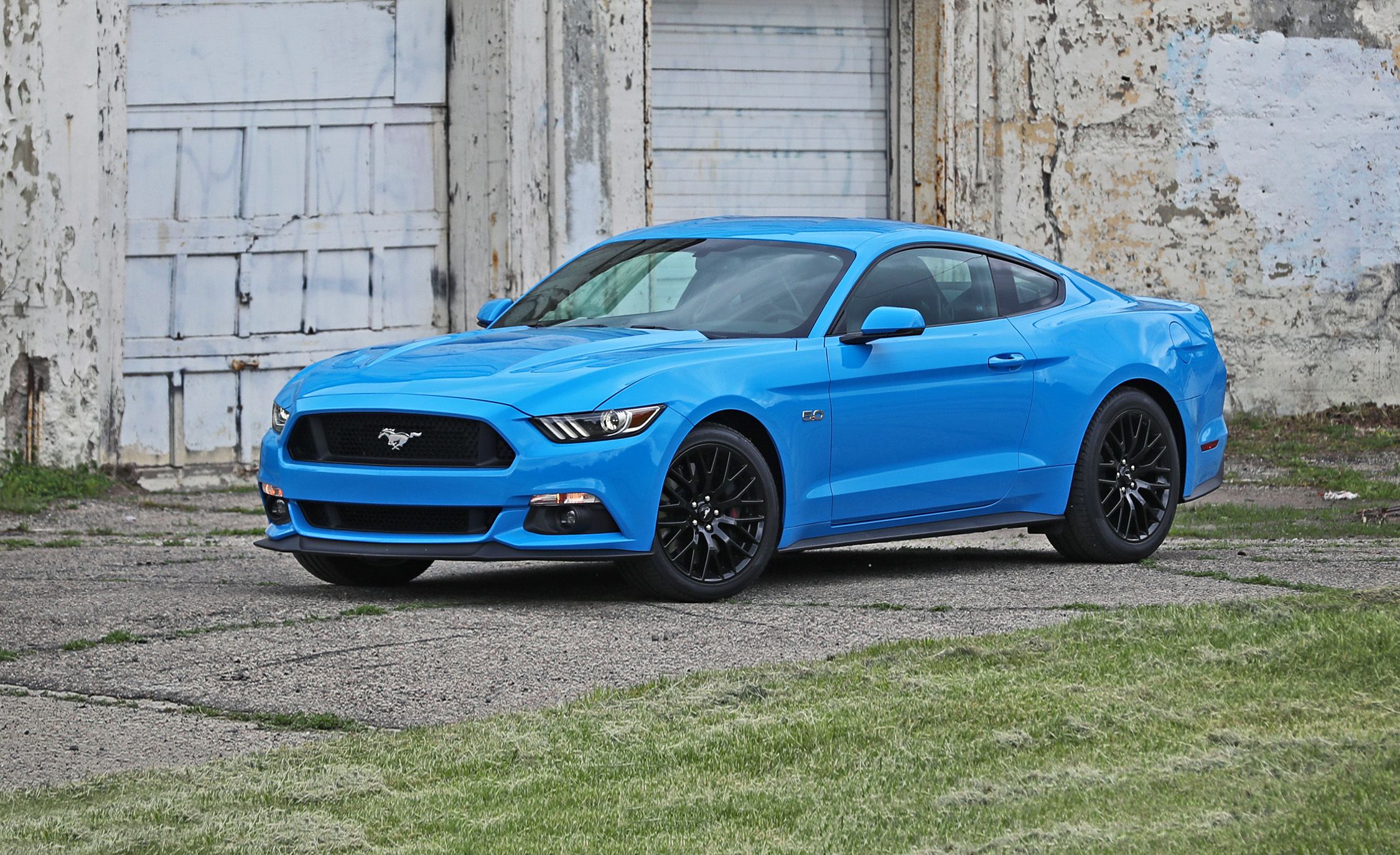2017 Ford Mustang Review, Pricing, and Specs