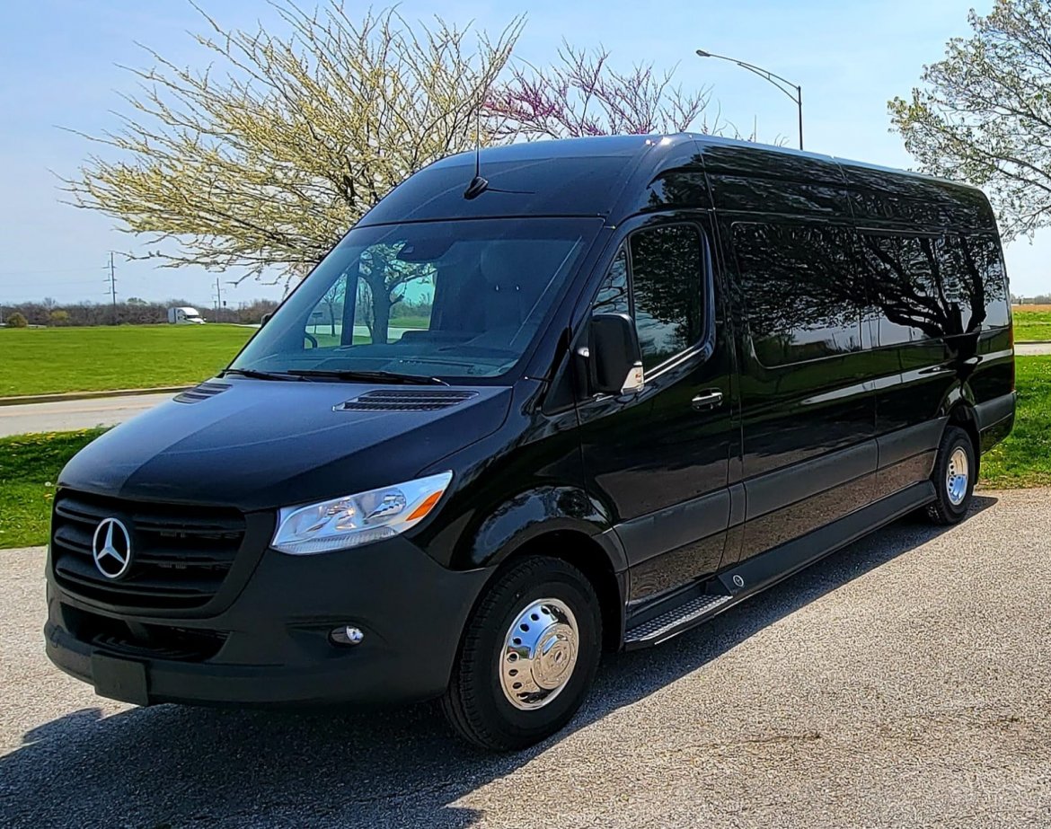 New 2022 Mercedes-Benz Sprinter 3500 170 ht limousine for sale #WS-15726 |  We Sell Limos