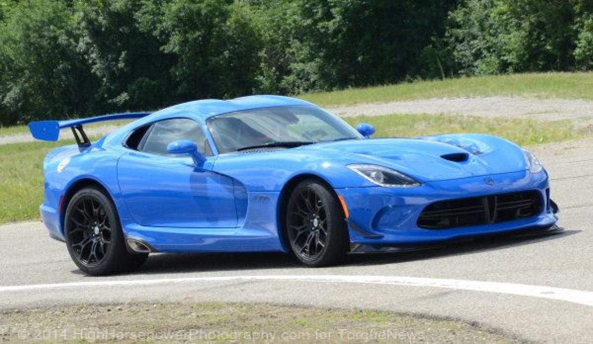 The 2015 Dodge Viper T/A Looks to Set Records with More Power, ACR Features  | Torque News