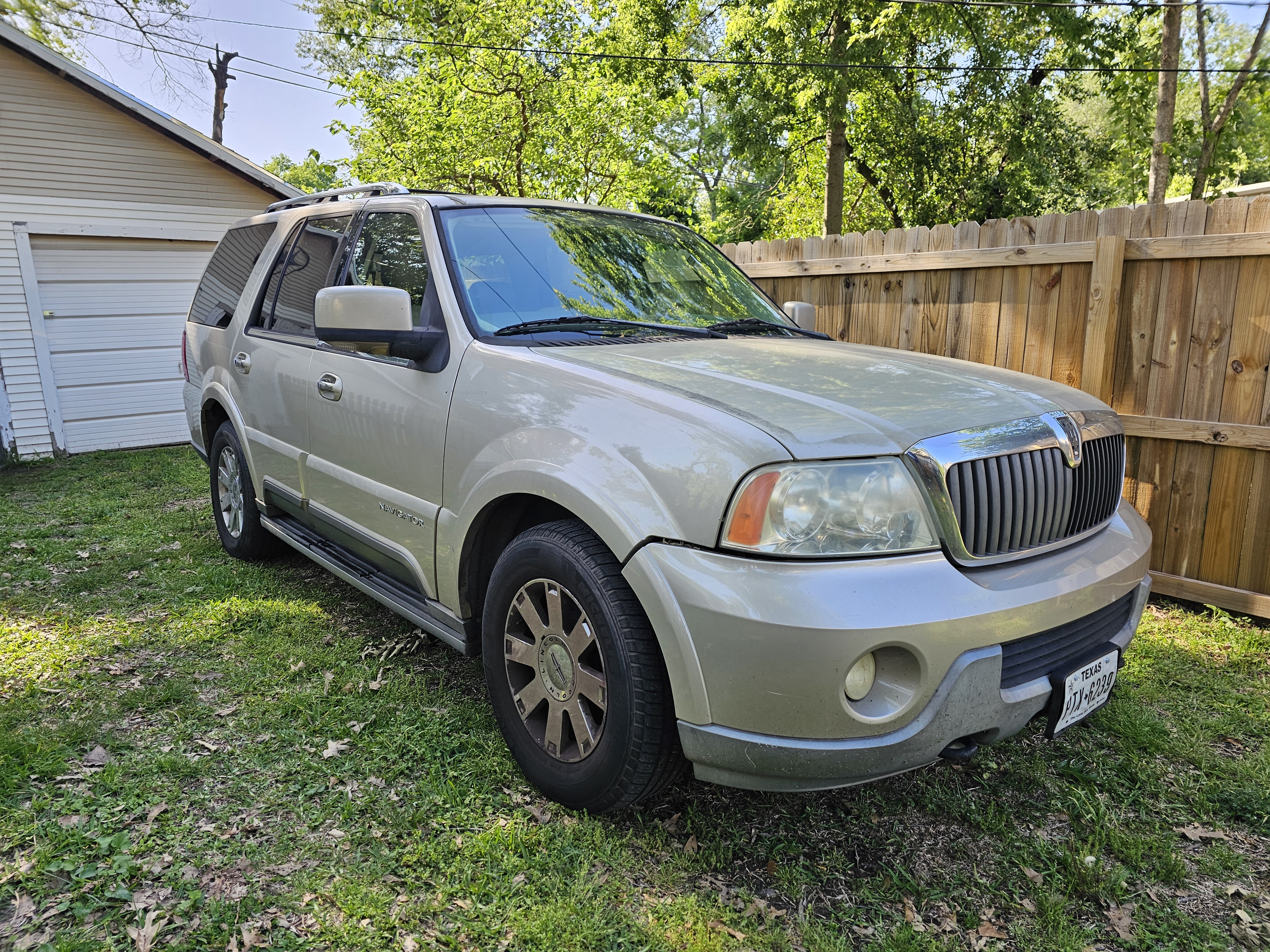 Used 2004 Lincoln Navigator for Sale Near Me | Cars.com