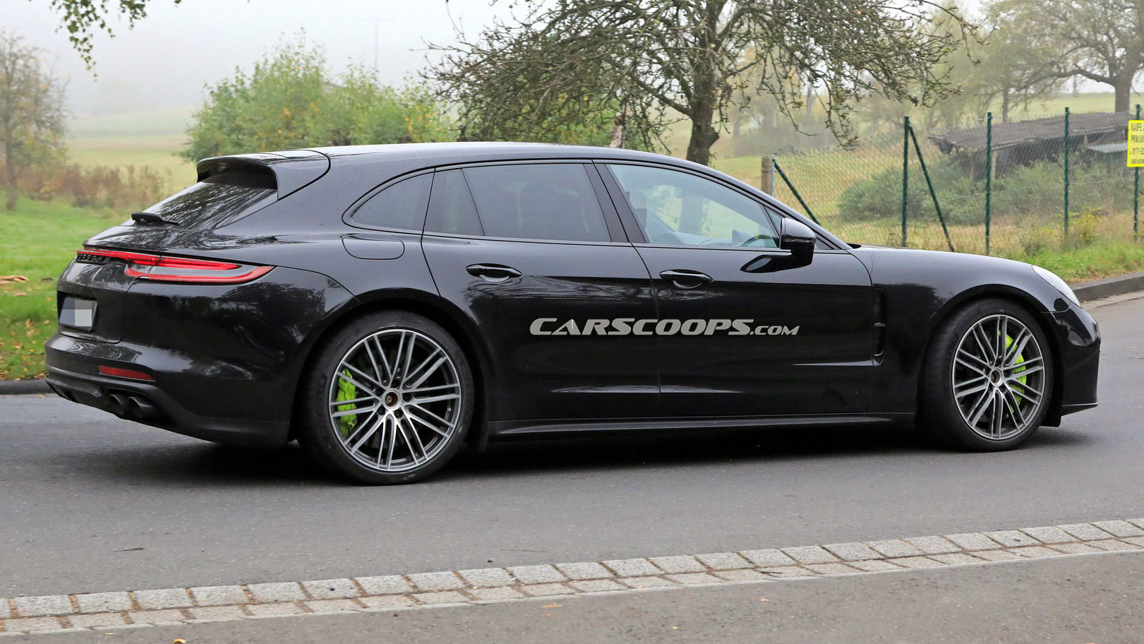 2021 Porsche Panamera Sport Turismo Spied Too, Has A 992 Vibe About It |  Carscoops