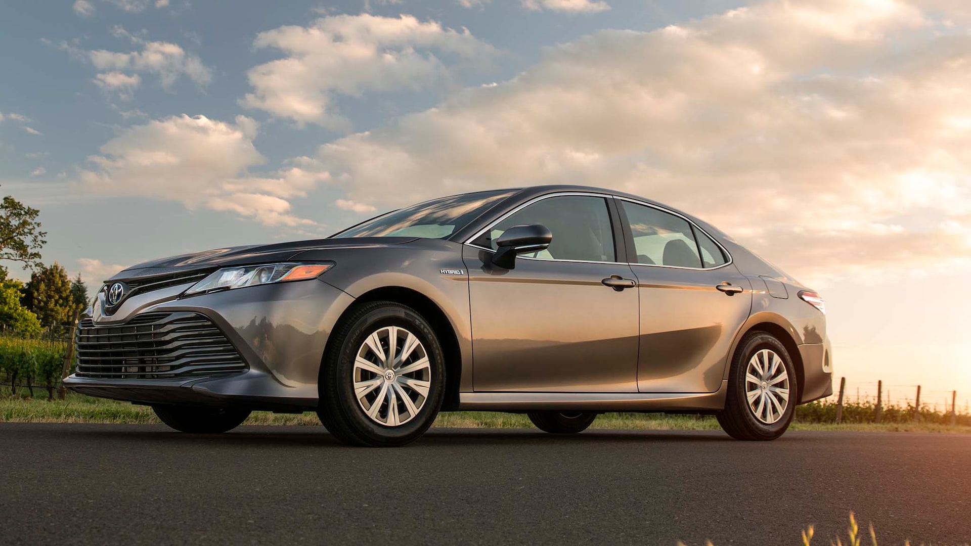 2020 Toyota Camry Hybrid Prices, Reviews, and Photos - MotorTrend