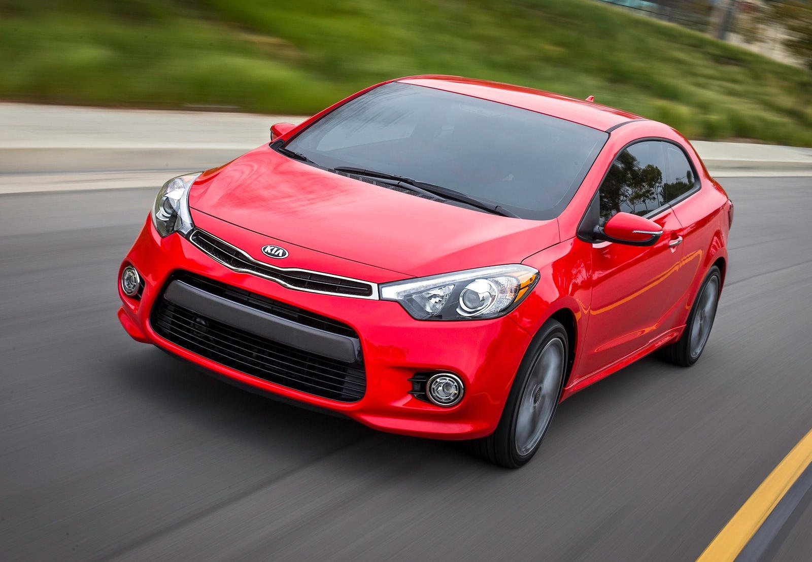 2015 Kia Forte Koup: Review, Trims, Specs, Price, New Interior Features,  Exterior Design, and Specifications | CarBuzz