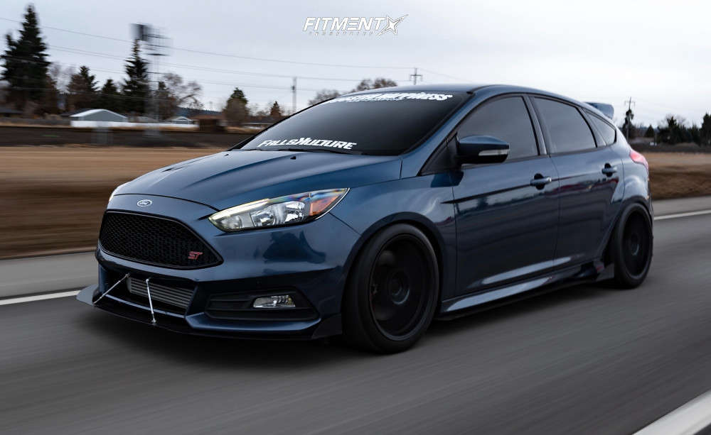 2018 Ford Focus ST with 18x8.5 XXR 567 and Nankang 235x40 on Coilovers |  1507693 | Fitment Industries