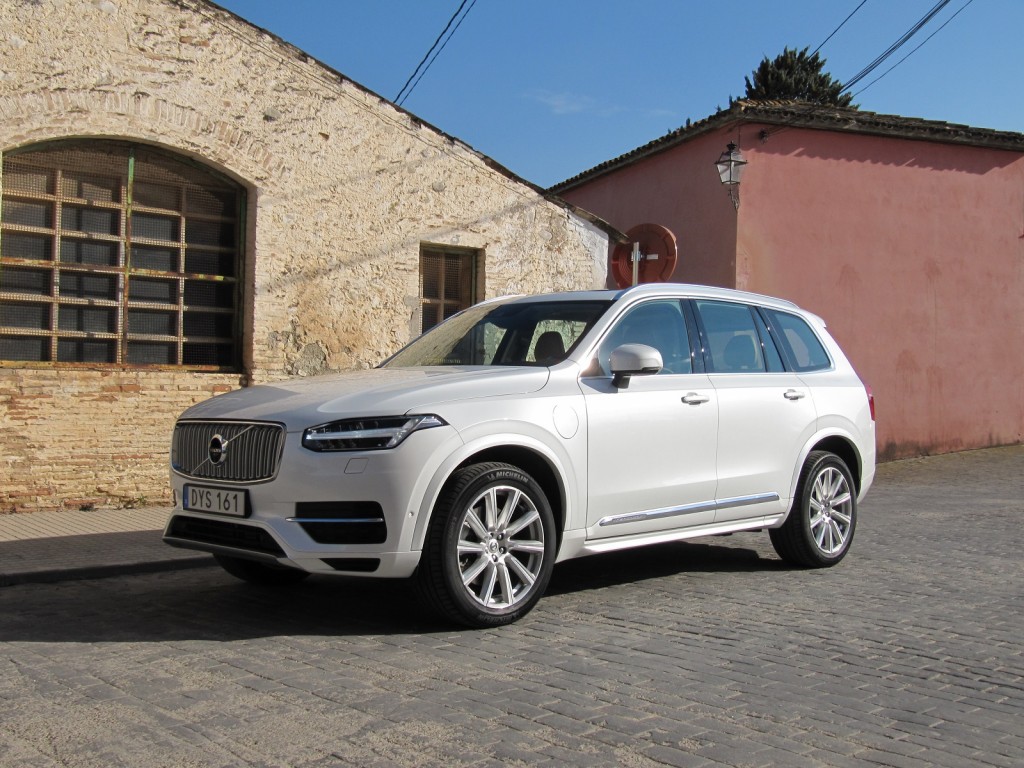 Volvo Sets Pricing On All-New 2016 XC90 SUV