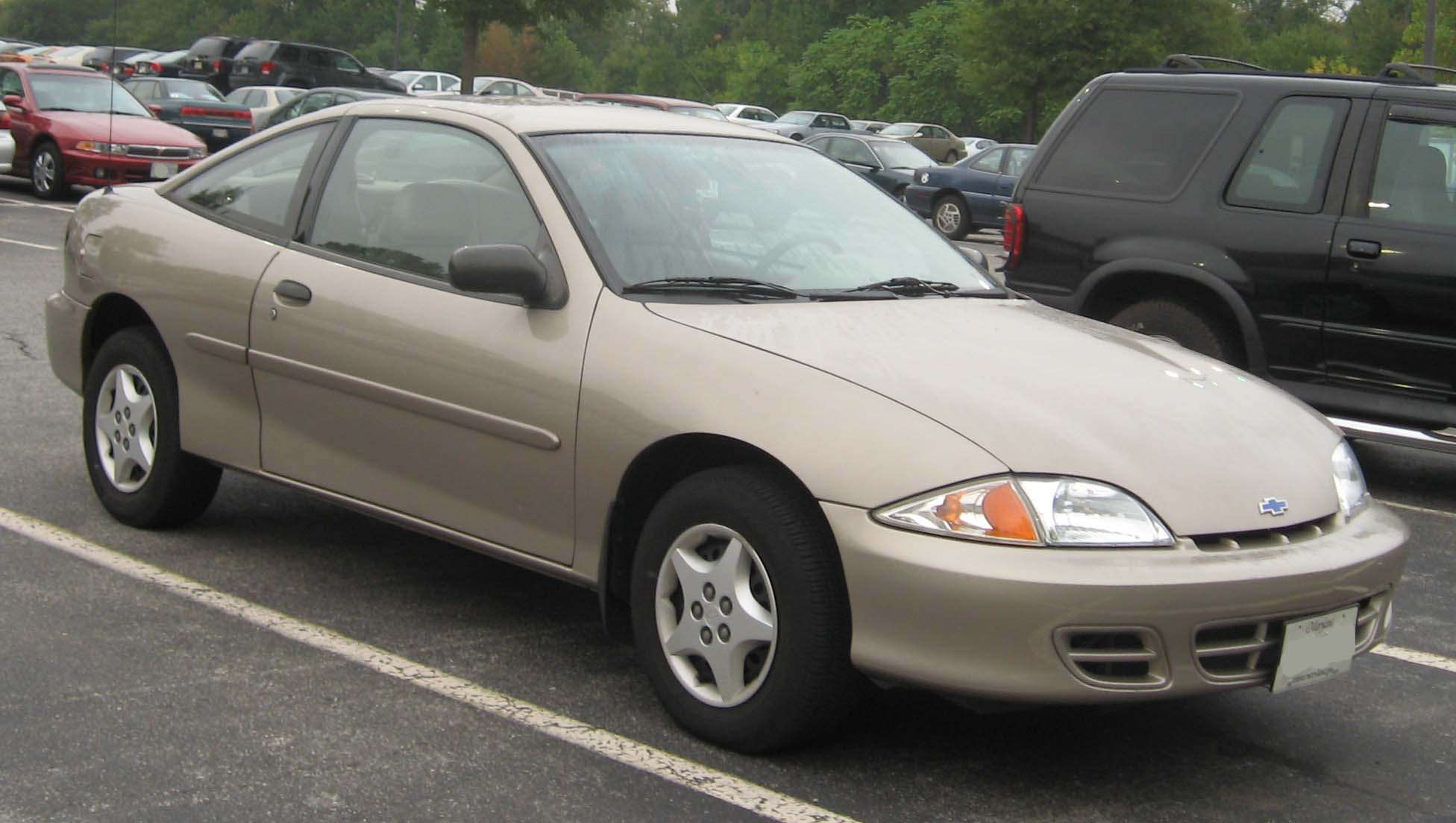 File:2000-2002 Chevrolet Cavalier Coupe.jpg - Wikimedia Commons