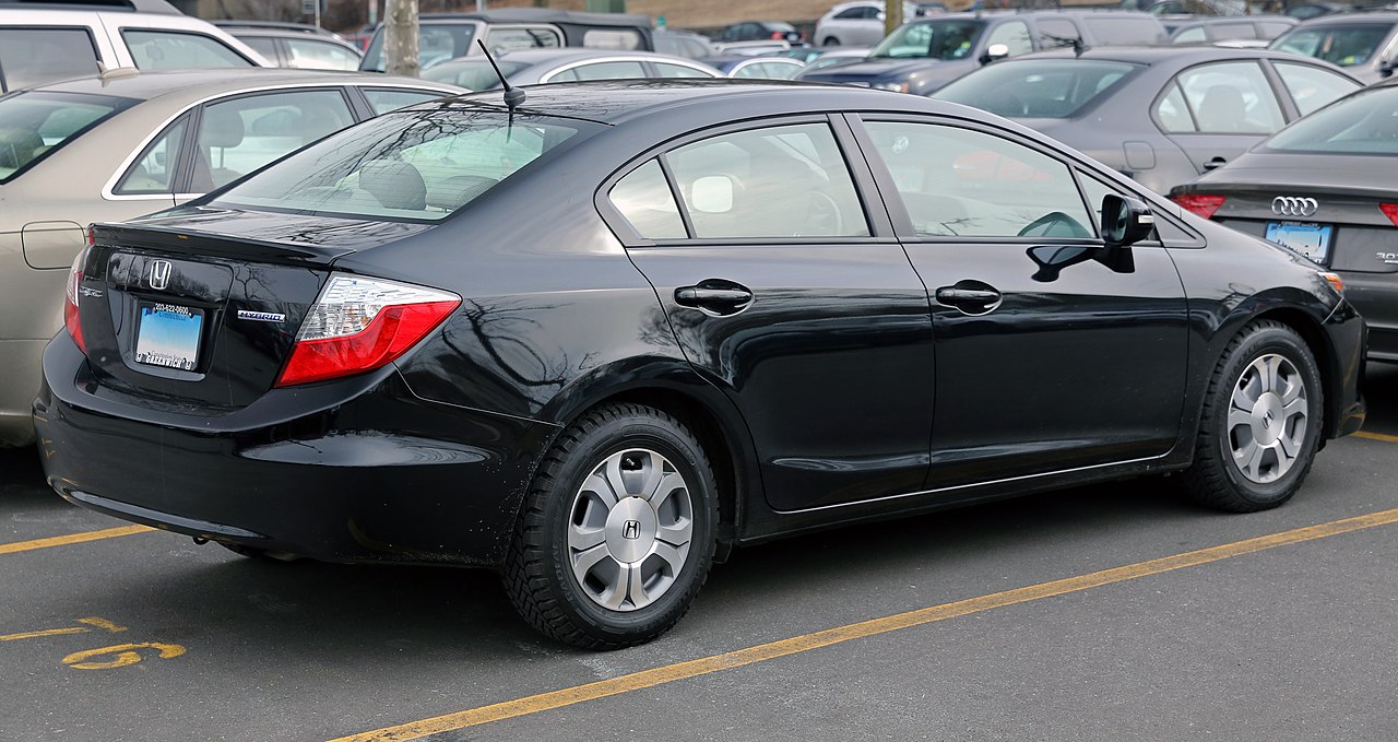 File:2012 Honda Civic Hybrid (US), rear right.jpg - Wikimedia Commons