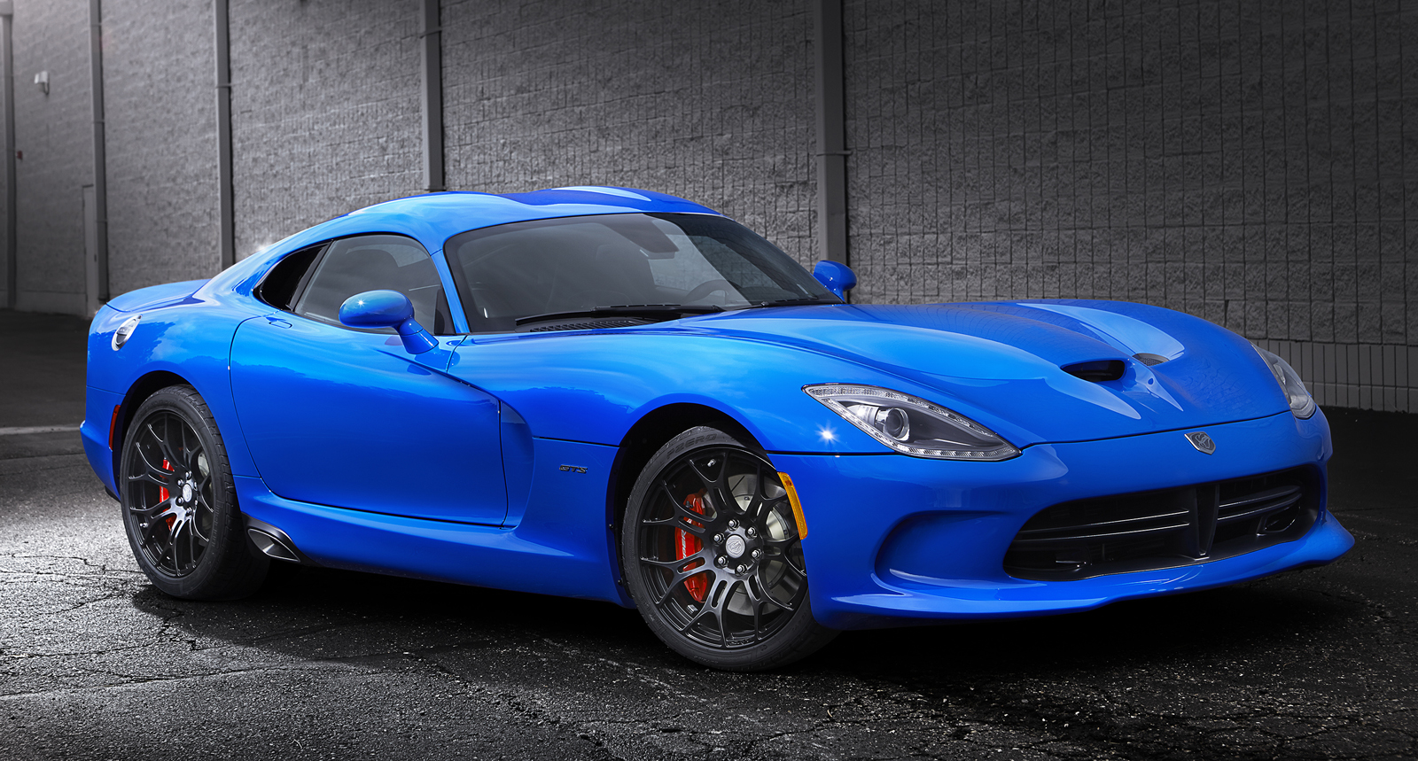 2015 Dodge Viper SRT Gets 5 More Horsepower, New Grades and Special  Editions | Carscoops
