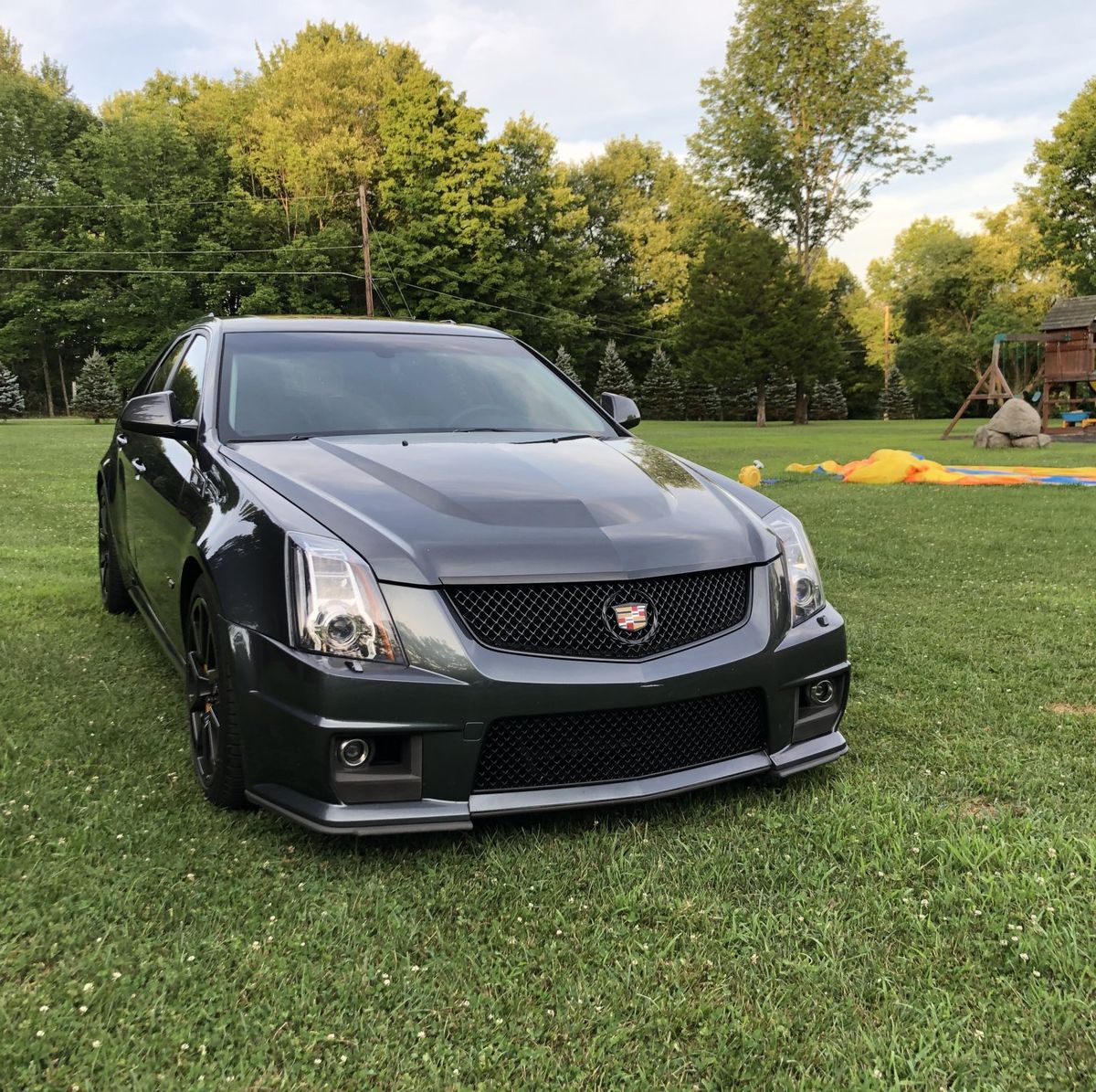 This Manual Cadillac CTS-V Wagon Is the Enthusiast's Dream