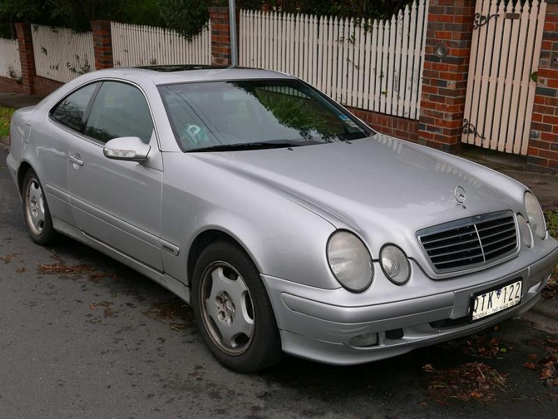 File:2000 Mercedes-Benz CLK 320 (C 208) Elegance coupe (2015-07-03) 01.jpg  - Wikimedia Commons