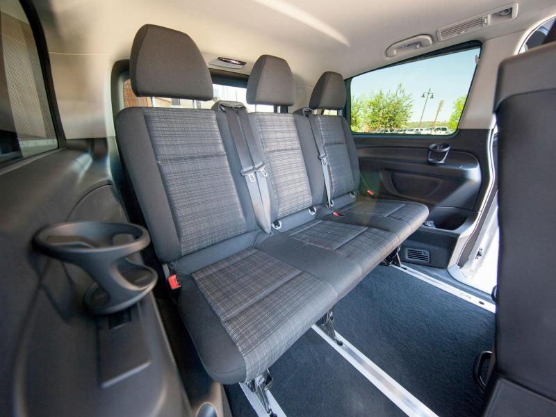 2018 Mercedes-Benz Metris Passenger Van Interior Photos | CarBuzz