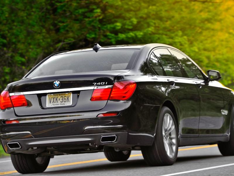 BMW 7-series Review: 2011 BMW 740i Test &#150; Car and Driver